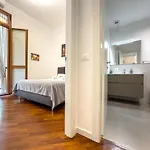 Terrazza Mazzini 53 - Jacuzzi & Parking Apartment *