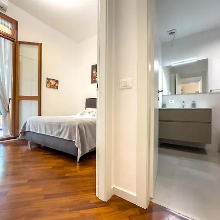 Terrazza Mazzini 53 - Jacuzzi & Parking Διαμέρισμα *